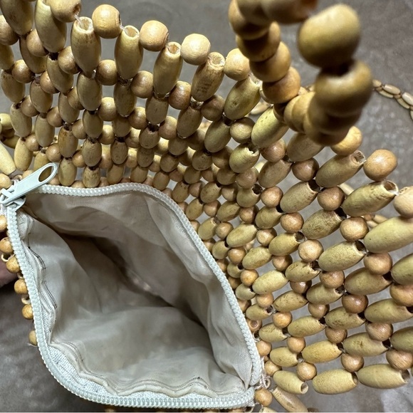 Wood Elongtated Woven Bead Crossbody Purse Zipper - Picture 4 of 8